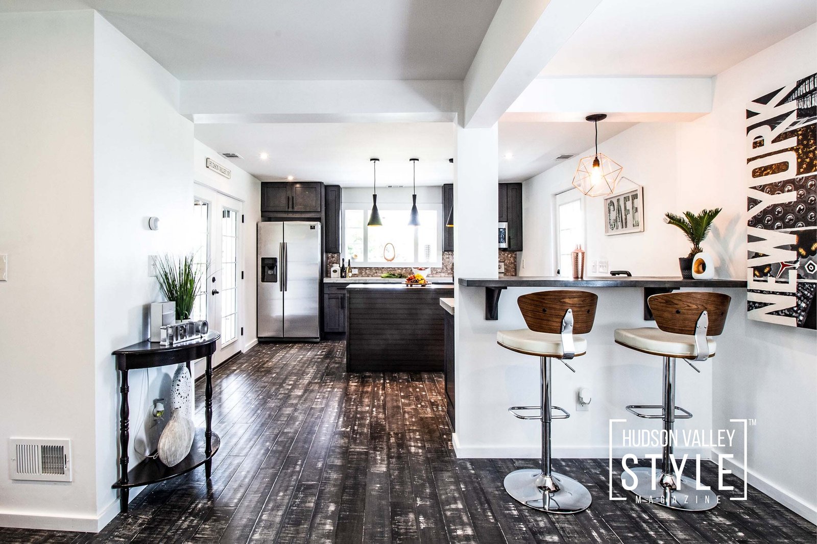 How to Design a Modern Farmhouse – Interior Design Tips by Designer Maxwell Alexander – Photography and Featured Farmhouse Interior Design Project by Duncan Avenue Studios, New York