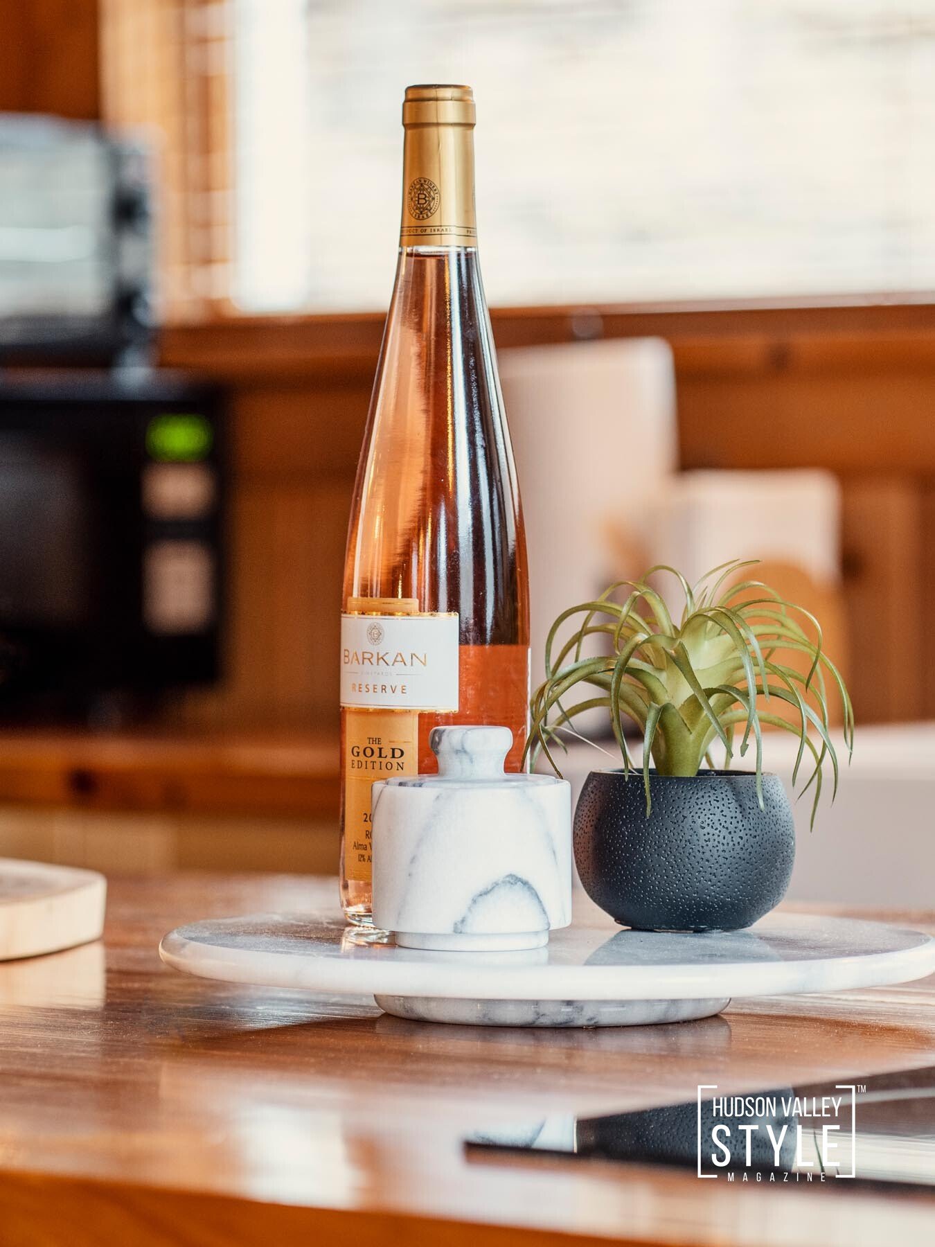 Discover The Hawks Nest Cabin in Port Jarvis, NY – Brand New Airbnb Experience in the Catskill Mountains – Airbnb Photography by Maxwell Alexander – Alluvion Real Estate Media