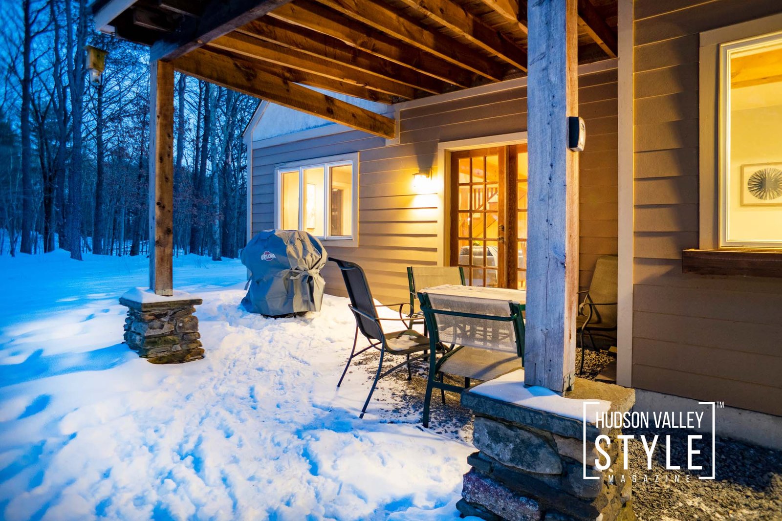 Hudson Valley Getaway – Rustic Cabin in the Shawangunk Mountains | Hudson Valley Style Magazine Airbnb Tour | Photography by ALLUVION Real Estate