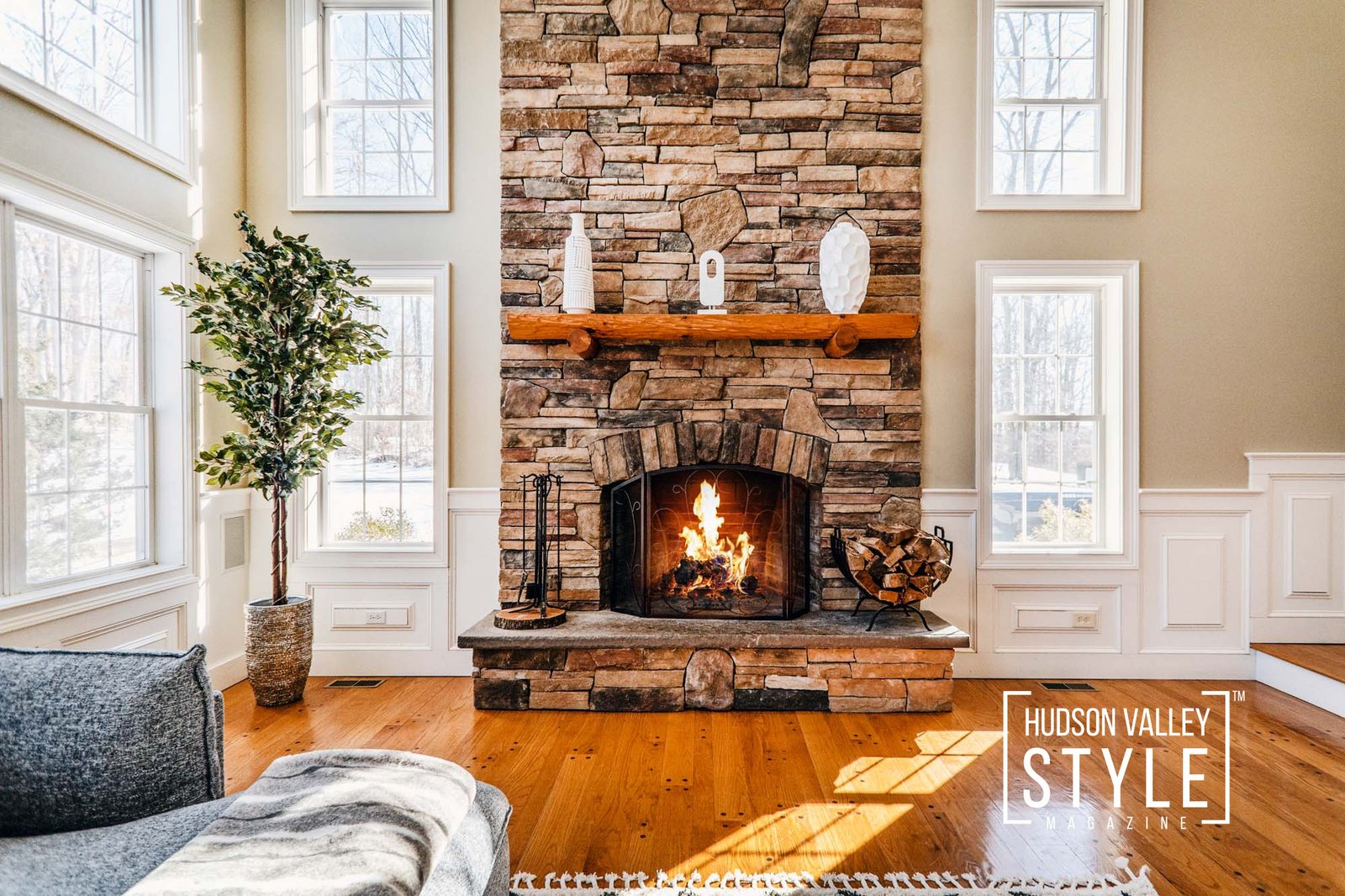 Welcome to the Holiday House – Brand New Hudson Valley Airbnb Experience – Airbnb Photography by Alluvion Media / Maxwell Alexander