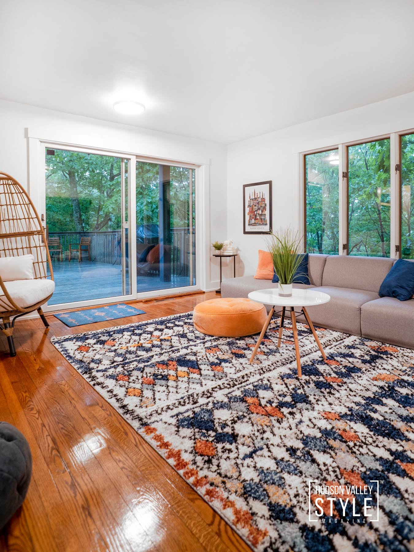 Relax and Unwind in the Modern Treetop Airbnb Retreat with a Large Hot Tub – Airbnb Experience by Alluvion Vacations – Airbnb Photography by Alluvion Media