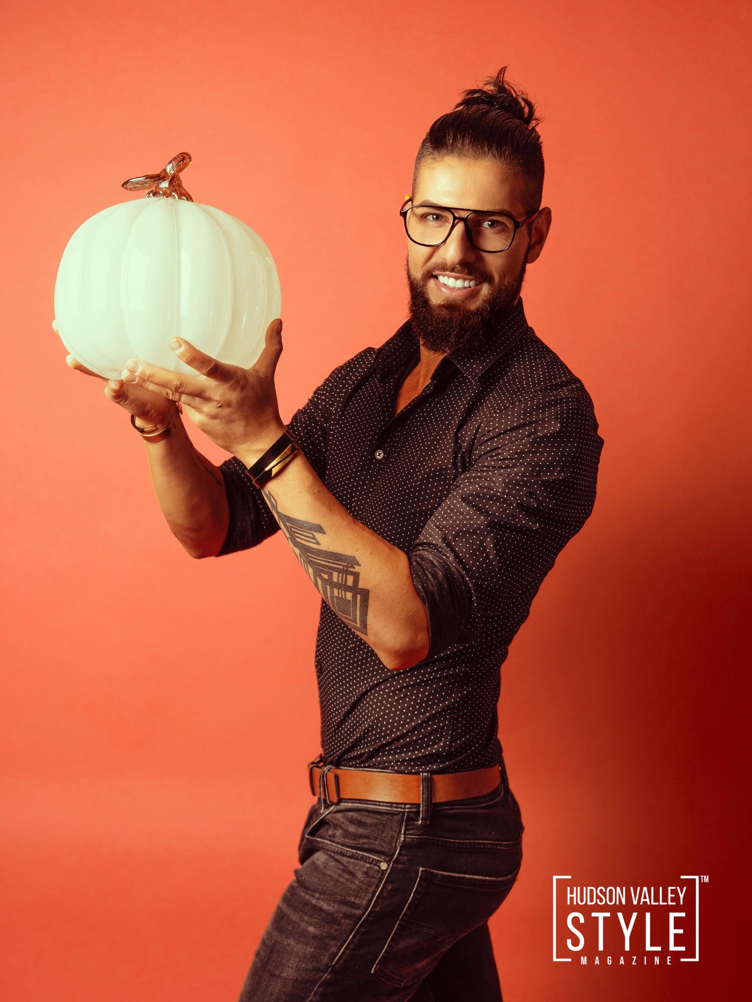 Fall Decorating Ideas for the 2023 Season: Expert Insights by Dino Alexander, Director of Hospitality Experiences at Alluvion Vacations – Hudson Valley’s Premiere Vacation Rental Management Company – Presented by Alluvion Media