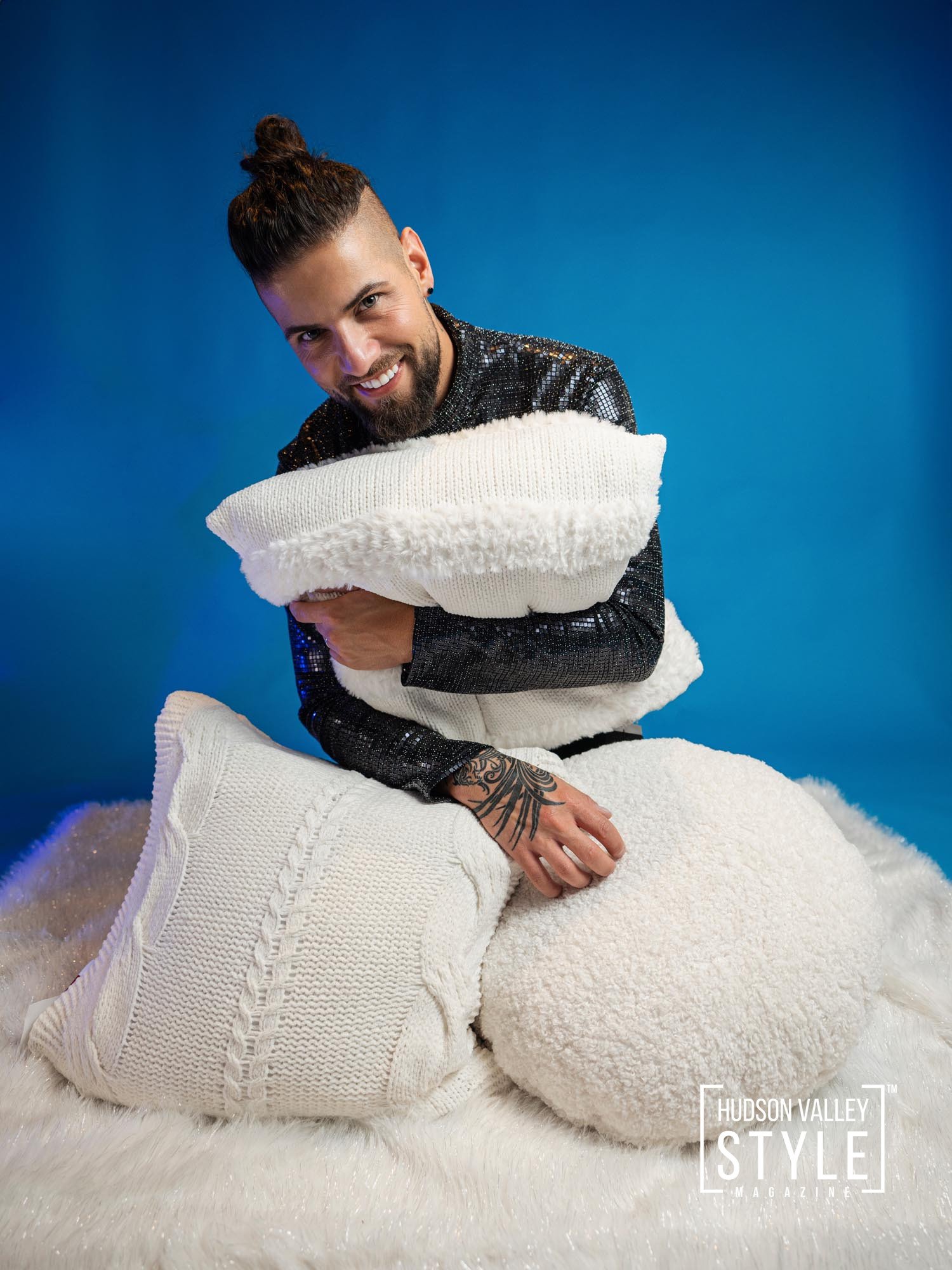 Hudson Valley’s Winter Decor Secrets: Plush Pillows Meet Luxe Design – Interior Design Trends with Hudson Valley Interior Designer Dino Alexander