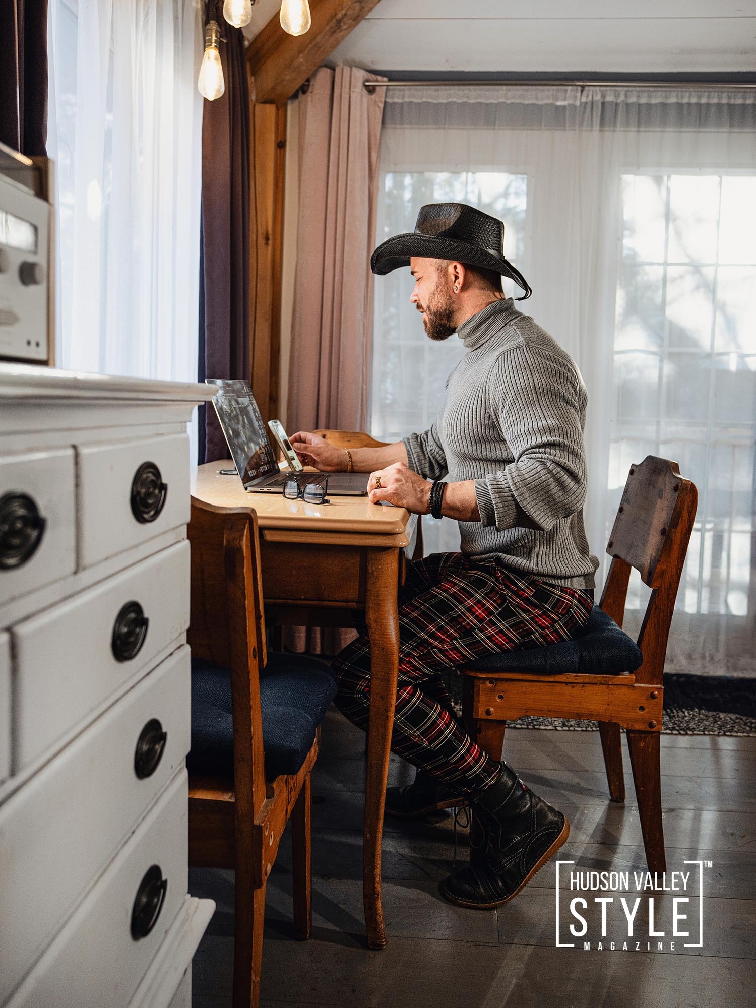 Cabin Life with Maxwell Alexander: The Art of Solo Travel and Wellness in the Catskill Mountains – Wellness Travel – LGBTQ+ Travel