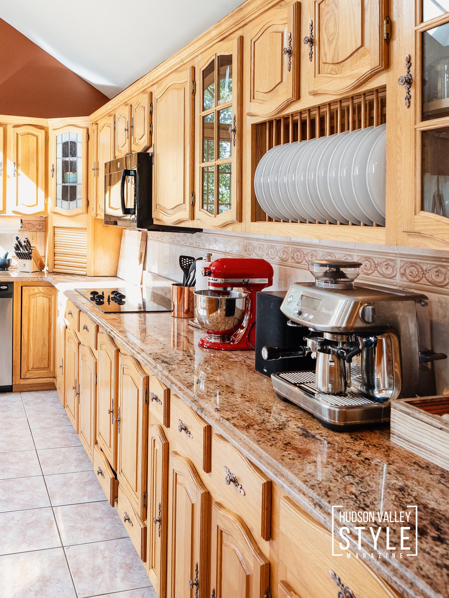 A Cozy Hudson Valley Escape: The Perfect Airbnb in New Paltz for Long Stays & Remote Work – Airbnb Reviews with Hospitality Photographer Maxwell Alexander – Presented by Alluvion Vacations